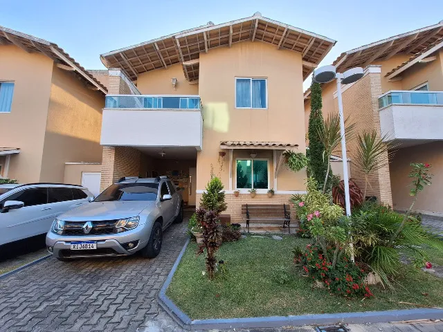 Casa duplex com três quartos - 160m² - Sapiranga.