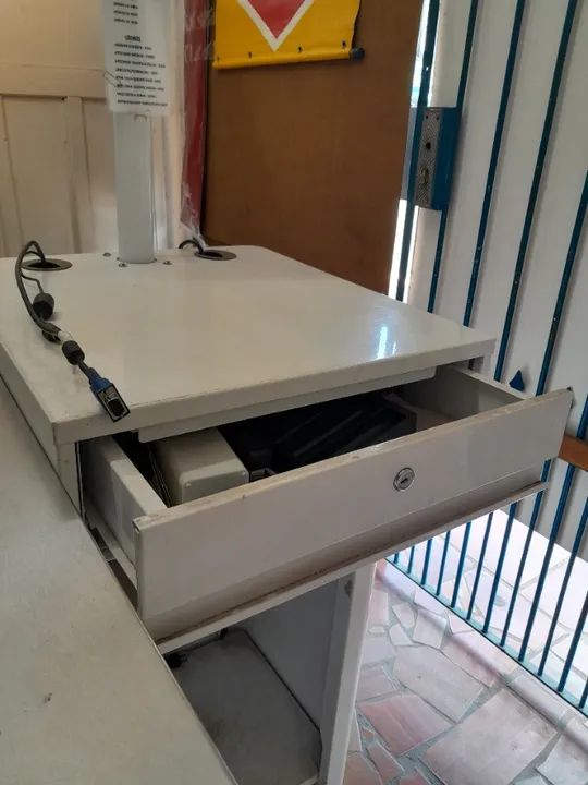 Checkout - em bom estado de conservação - Foto 3