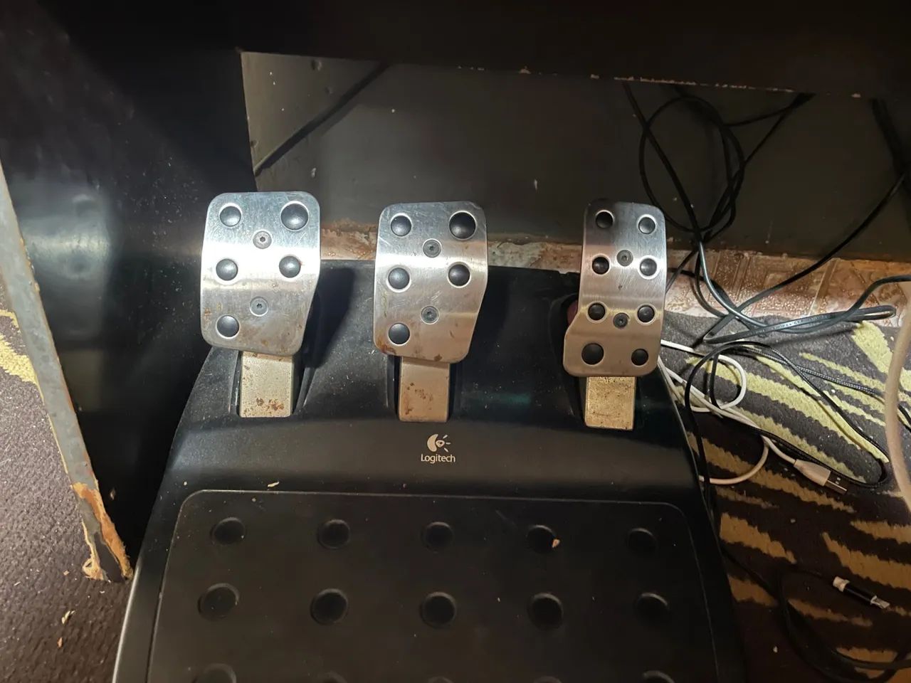 Pedal de Acelerador Logitech G27 - Foto 4