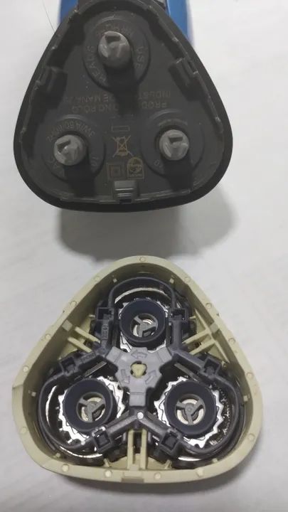 Barbeador Elétrico Recarregável Philips Modelo HQ 6920, usado, funcionando, em bom estado - Foto 3