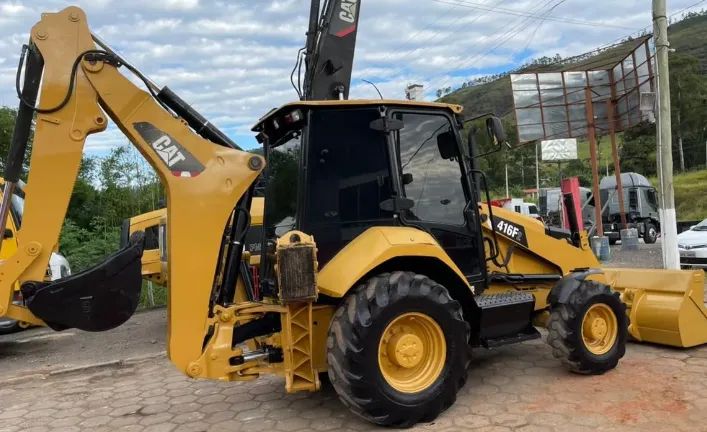 Retro escavadeira Caterpillar 416 2017 (transferência de divida) - Foto 4