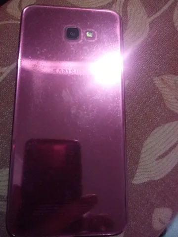 Samsung j4