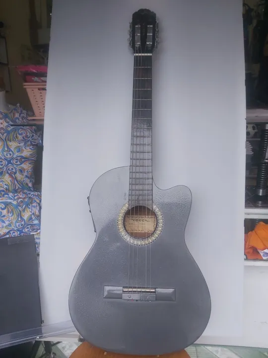 Vendo Violão Acústico e eletrônico