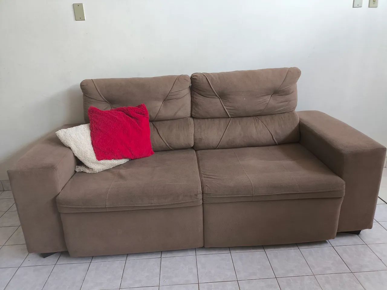 Sofá retrátil usado