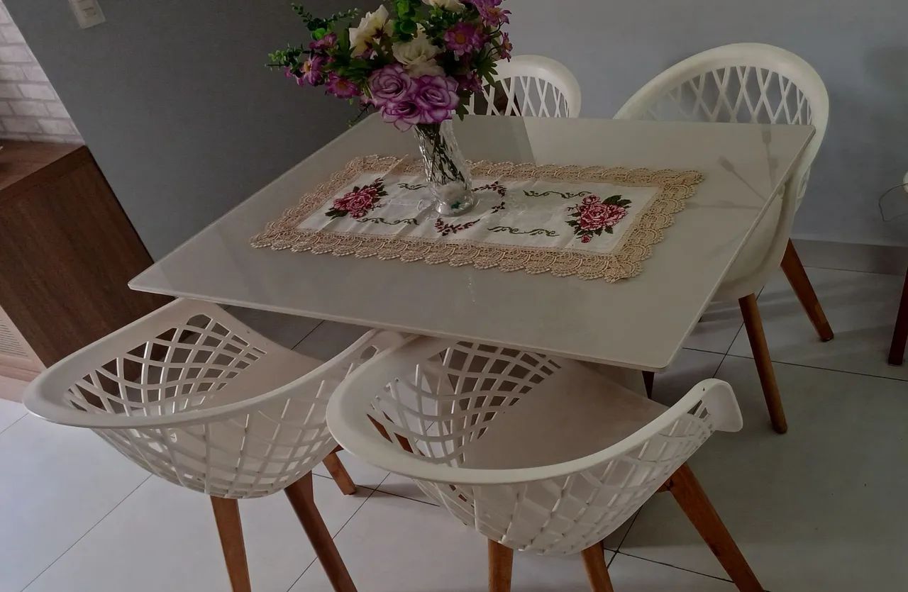 Mesa de jantar 64307305332482122