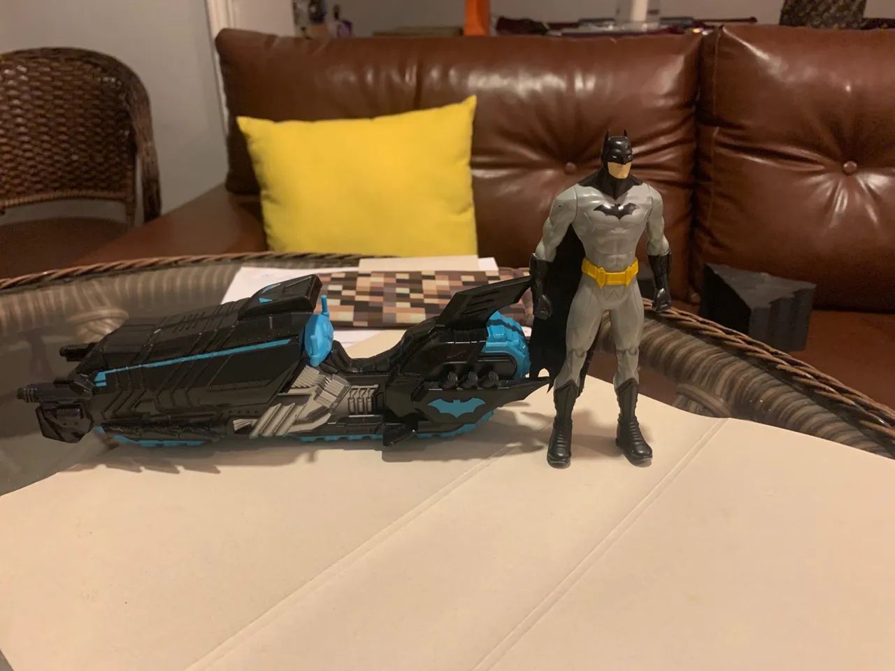 Boneco Batman e Moto