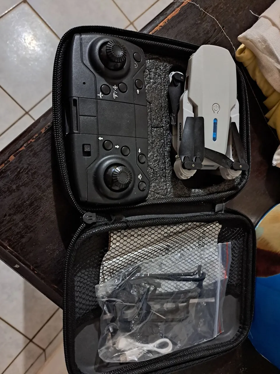 Mini drone novo completo
