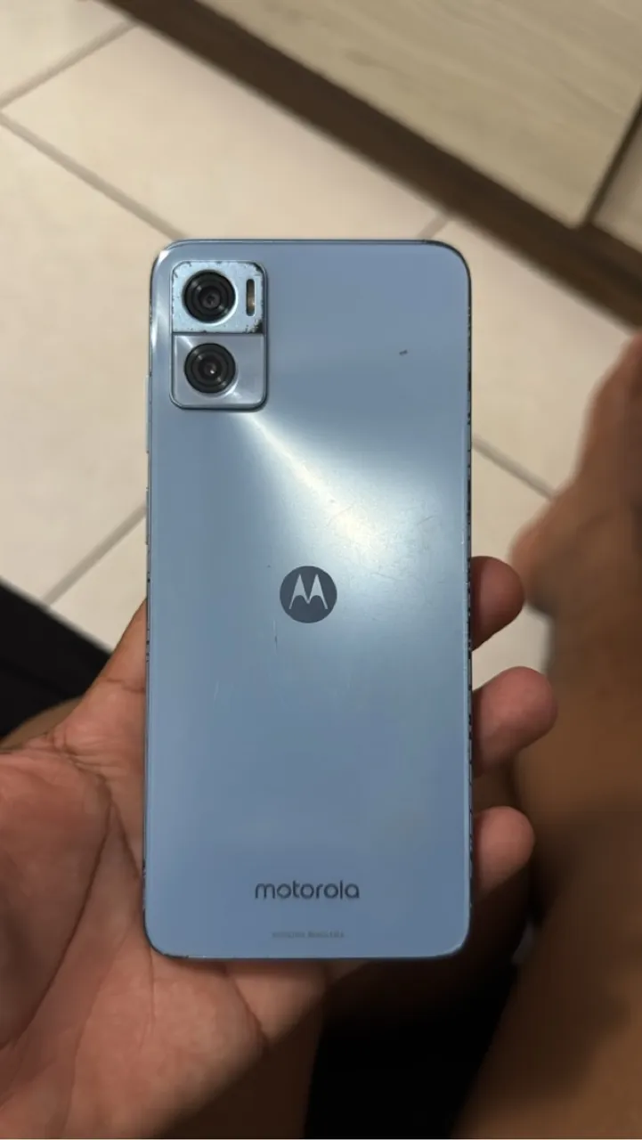 Motorola Moto E22 - usado