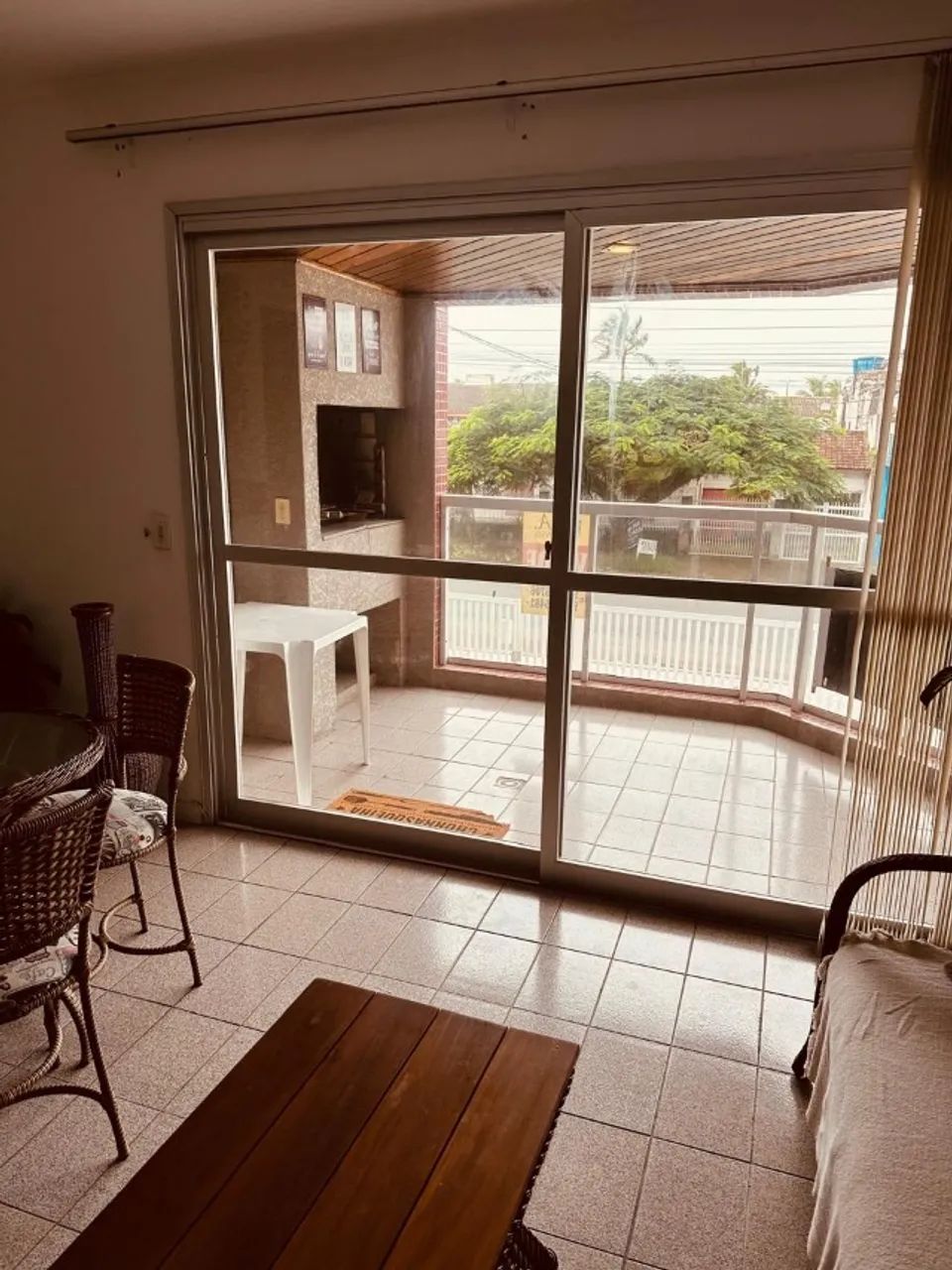 Apartamento Localizado a apenas uma quadra da Praia Central de Guaratuba. - Foto 2