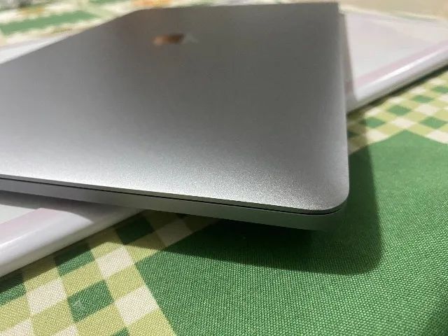 MacBook Pro 2017 16g SSD 256 - Foto 2
