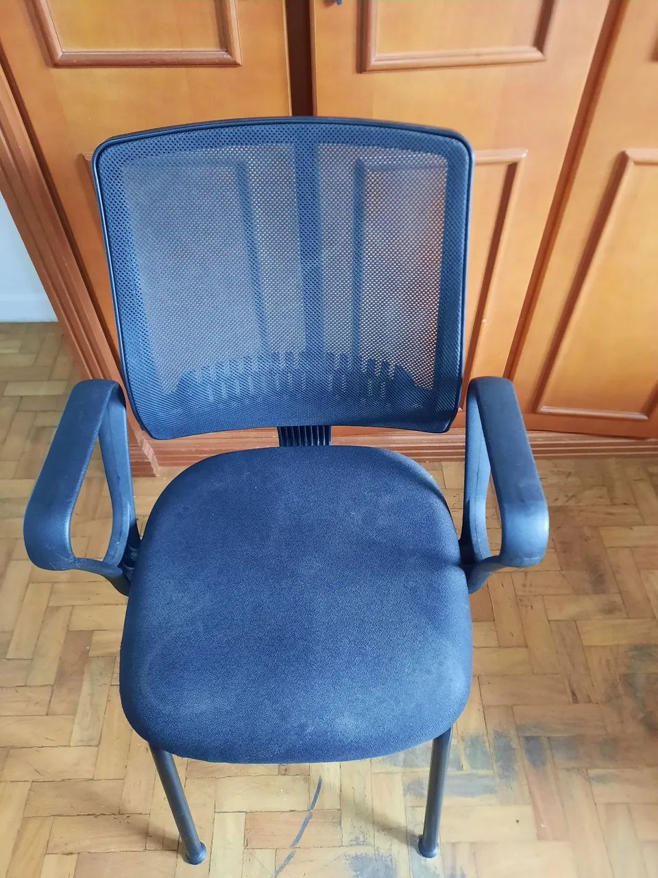 Cadeira de escritório fixa Preta - FLEXFORM  - Foto 3