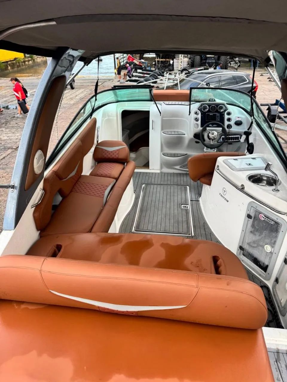 Vendo Lancha Triton 250 HP - Foto 5