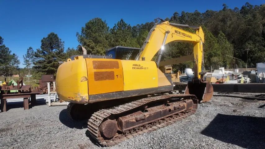 Escavadeira Hidráulica New Holland E245C - Ano 2020 - Foto 2