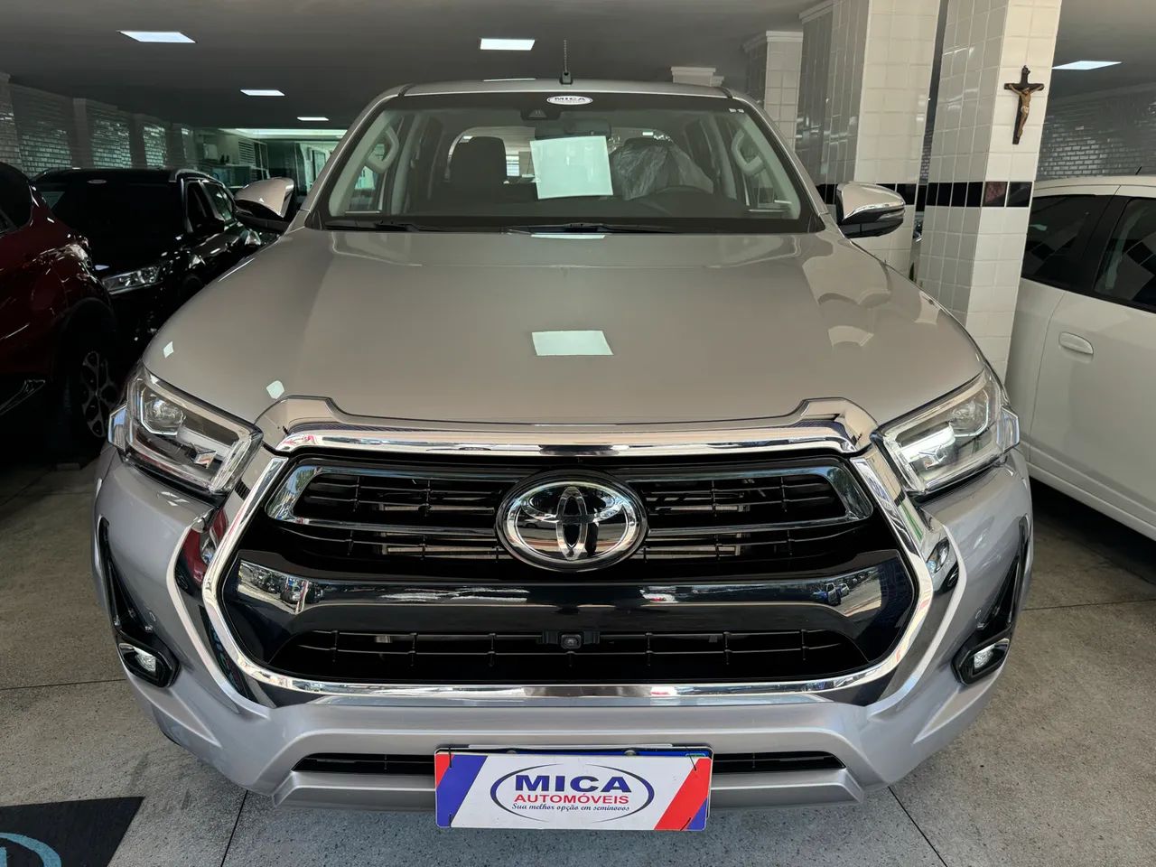 HILUX SRX PLUS 2024/2024, ÚNICA DONA, APENAS 26 MIL KM, NOVÍSSIMO  - Foto 2