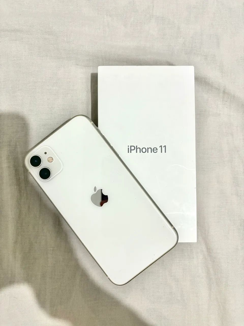 IPHONE 11 64GB + BRINDES - Celulares e Smartphones - Santa Cruz