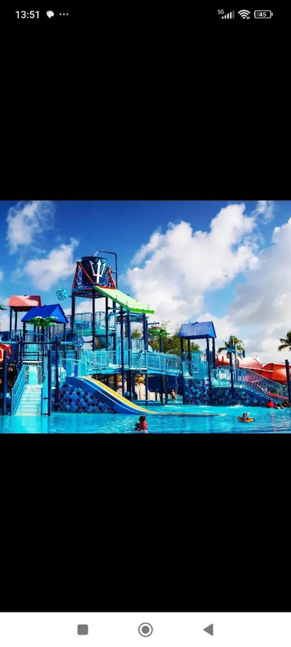 Parque Aquático - Diversão Garantida!