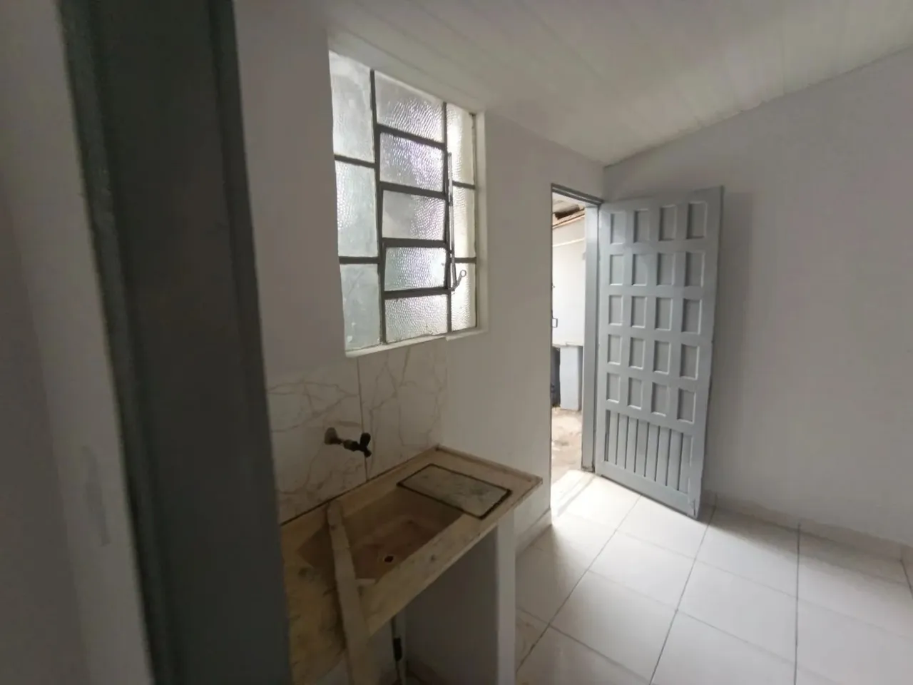 Aluga-se Imóvel 1 quarto - Rua Ipameri - Campinas Goiânia