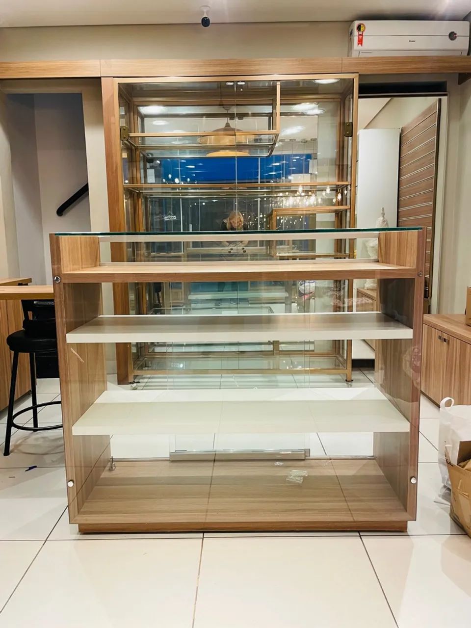 Balcão vitrine ilha  para Loja