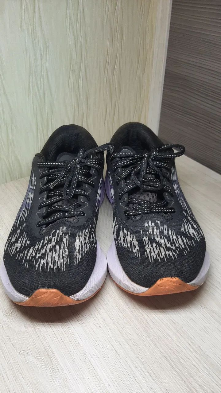 Tênis Asics Novablast 3, original, n.36 - Foto 2