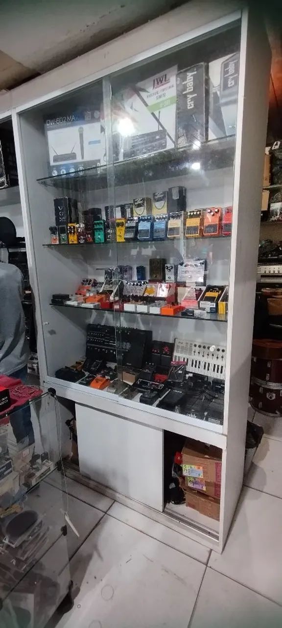 2 Expositor de produtos para loja