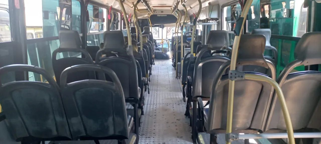 Ônibus em ótimo estado - Foto 4