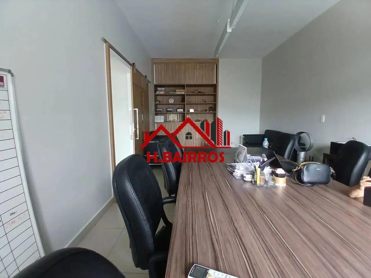 Sala Comercial para ALUGAR no Centro Empresarial Eldorado - SJC