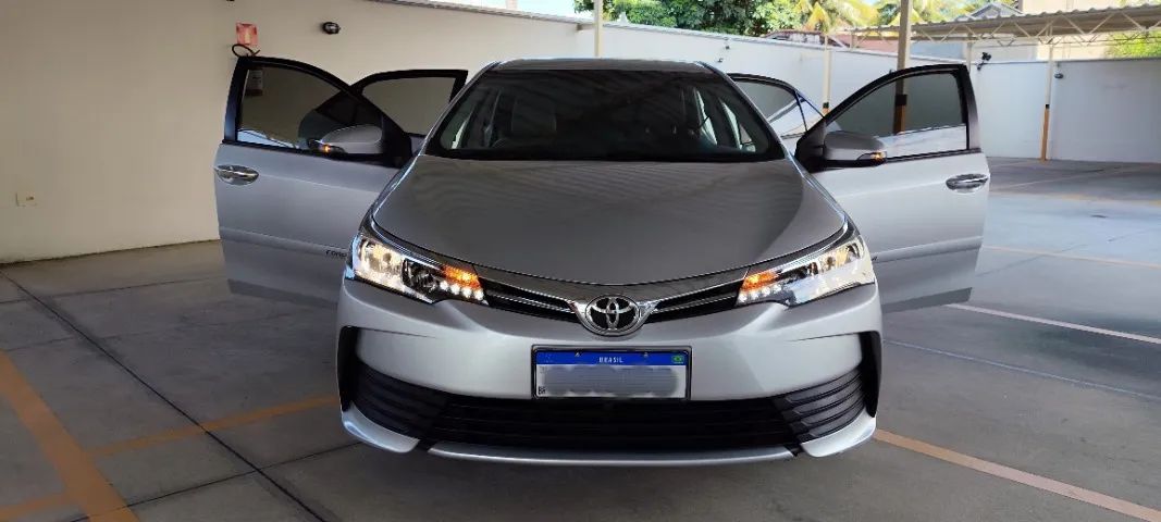 Vendo // Troco // Toyota Corolla GLi  2018