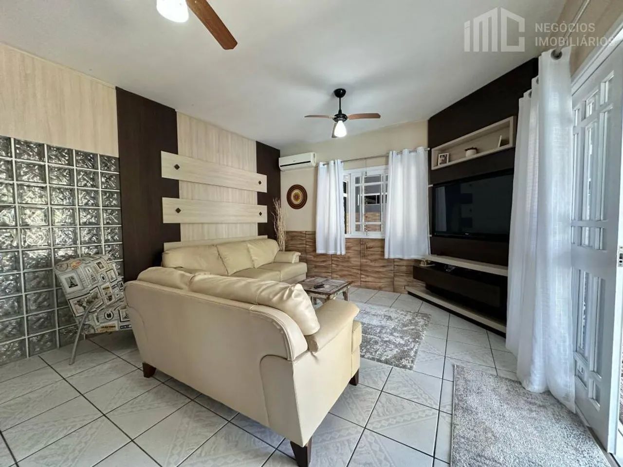 Casa com 4 dormitórios + área de festa e piscina | Pinheiros - BBS - Foto 2