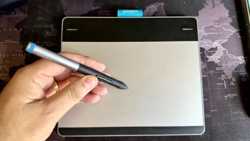 Mesa Digitalizadora Wacom Intuos Pen e Touch Small - CTH480L - Foto 2