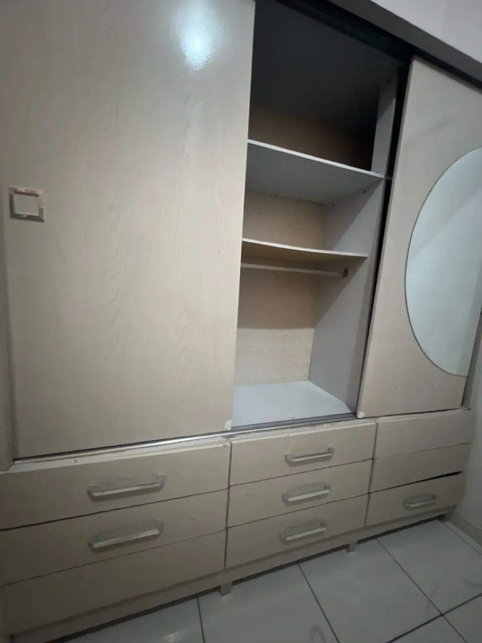 Guarda-Roupa com Espelho e Gavetas Entrego leia : - Foto 4