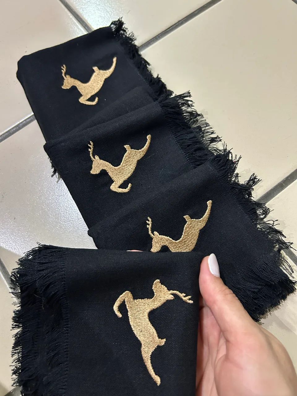 28 Guardanapos de linho (130,00) novos