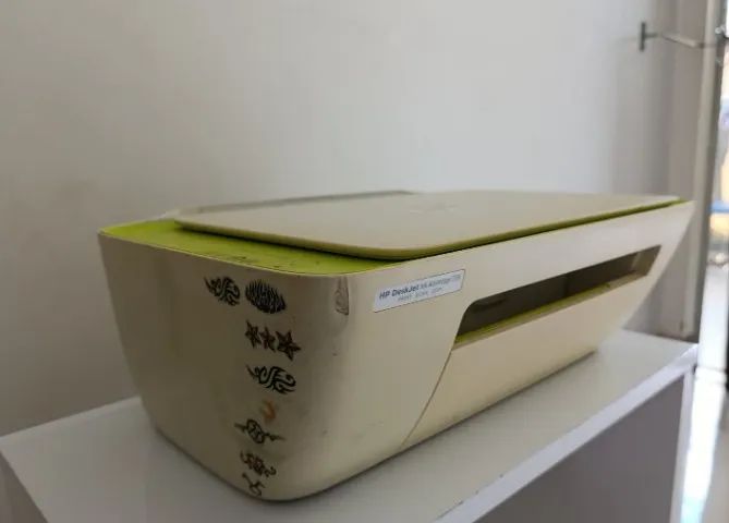 Impressora HP Deskjet Ink Advantage 2136 - Foto 3