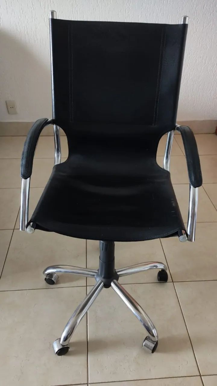 Cadeira Couro 100% Natural  Presidente Ideale giratória com relax Semi Nova Promoção - Foto 2