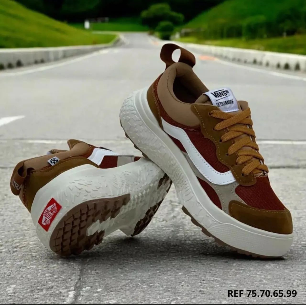 Tênis Vans UltraRange EXO - Bege - Foto 3