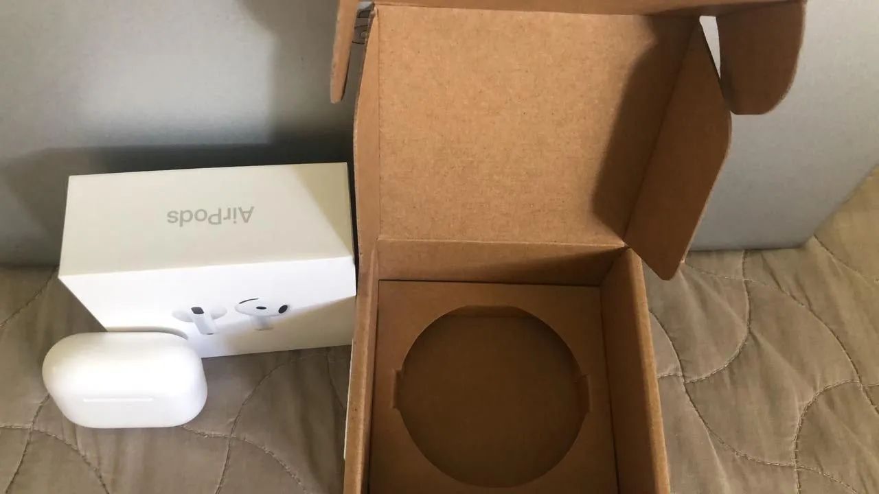 AirPods 4 IPLACE  - Foto 2