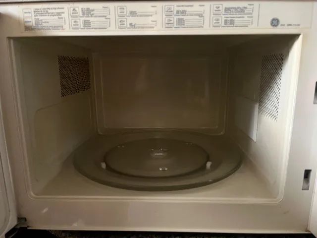 MICROONDAS GE BRANCO 32LMOD JEI1145AWA - Foto 2