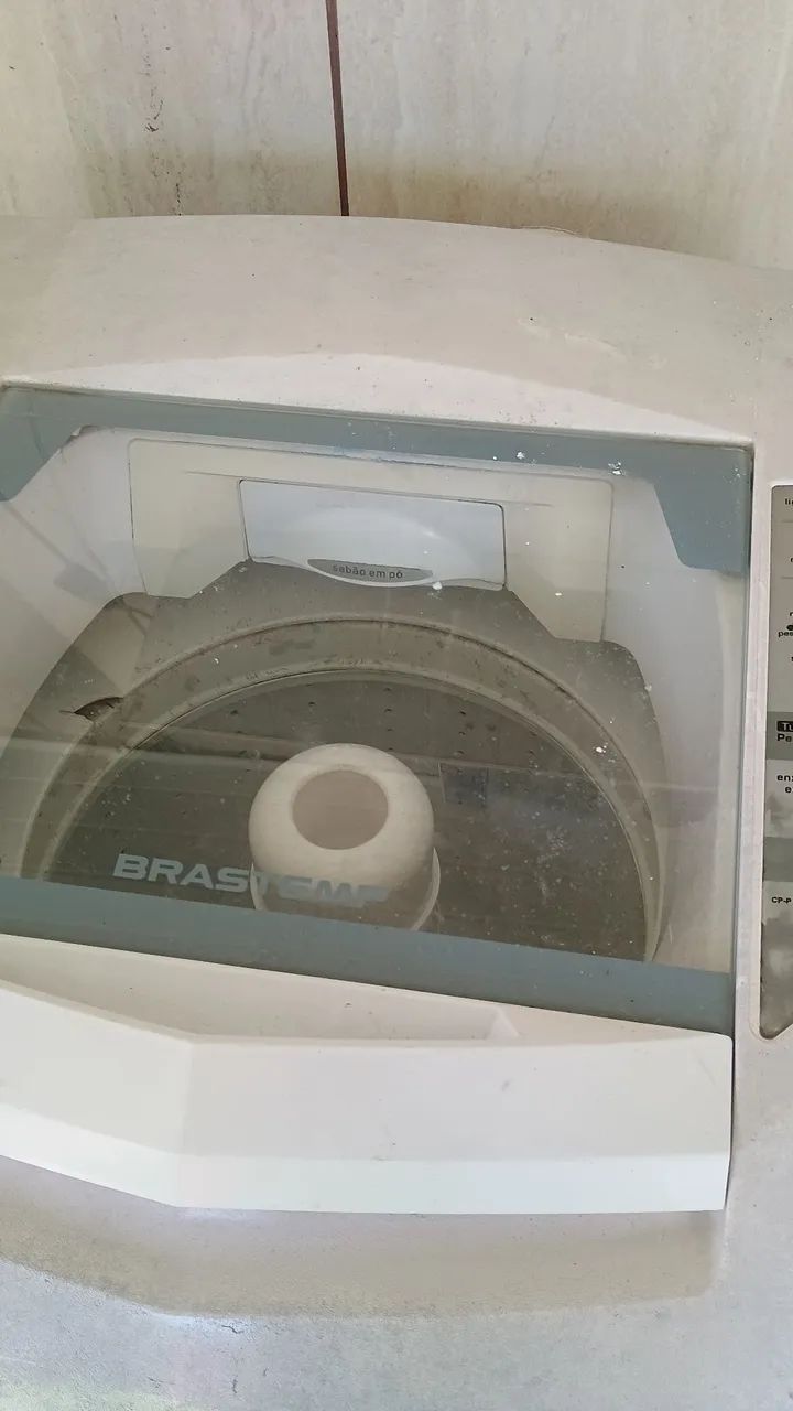 Lava roupas 64317343060482122