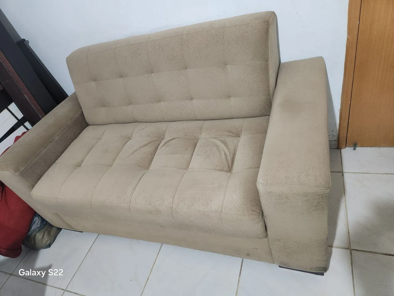 Sofá 2 lugares bege