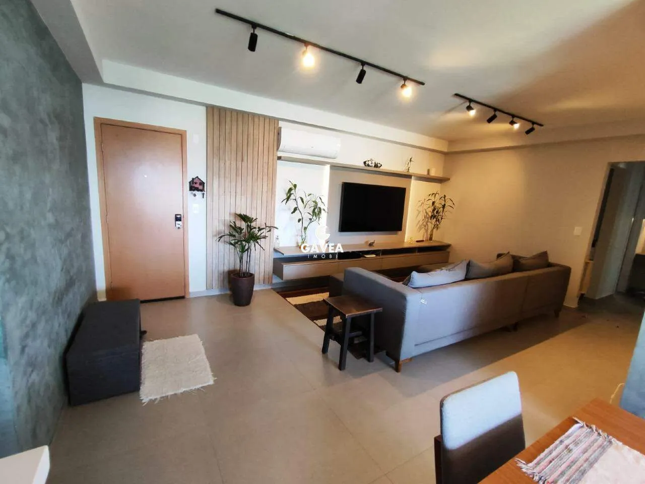 Apartamento à venda no Boqueirão em Praia Grande.