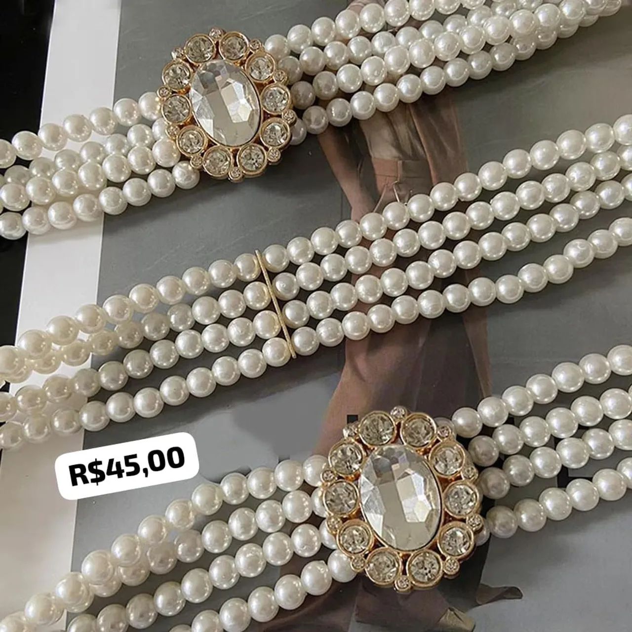 Cinto de pérolas com detalhe em strass linha luxo Premium