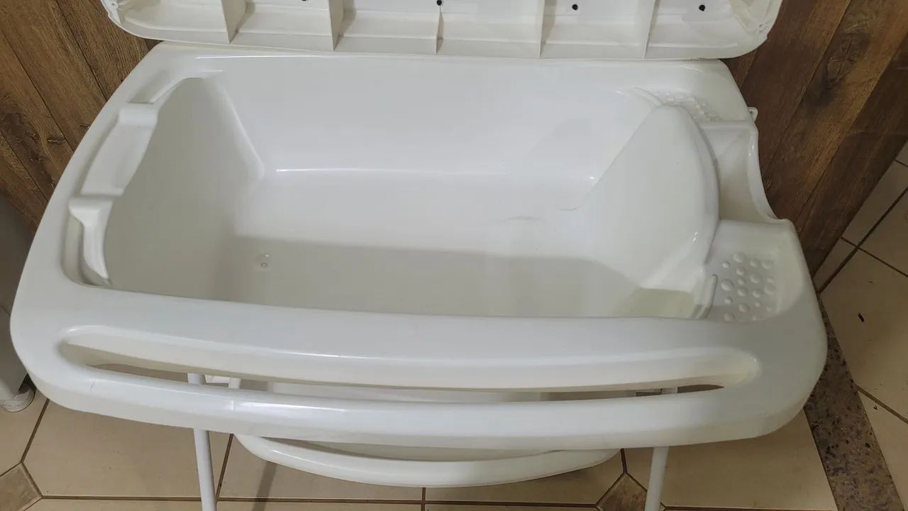 Banheira com trocador de bebê Splash - Branco - Foto 3