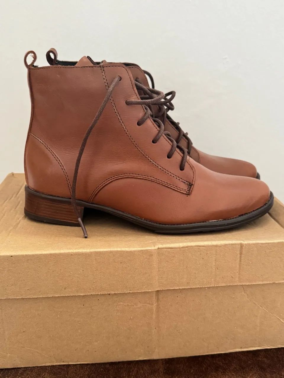 Botas de couro legítimo italiano - Tamanho 35 - Foto 3