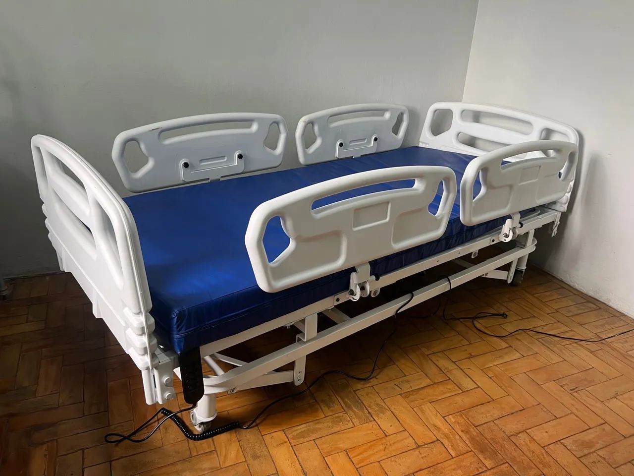 Aluguel cama hospitalar elétrica  - Foto 2