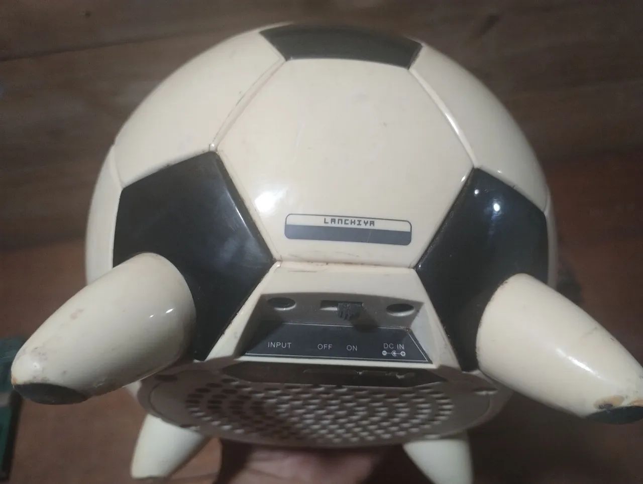 Caixinha de som formato bola