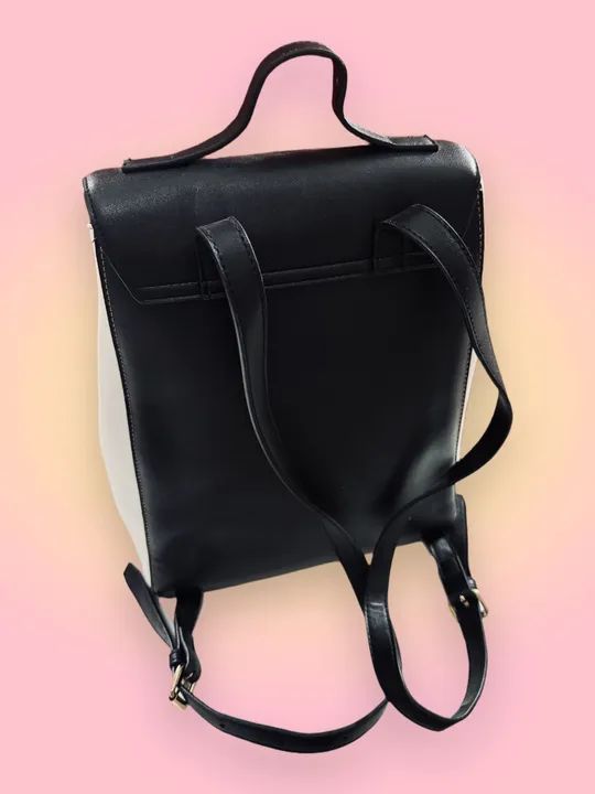 Mochila feminina Satinato Unique collection | Perfeito estado - Foto 3