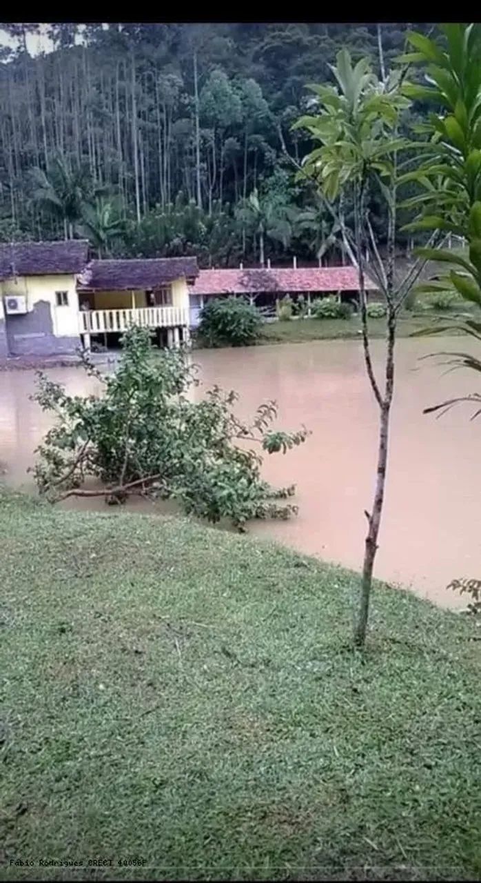 Sítio para Venda em Blumenau, Progresso, 4 dormitórios, 2 banheiros, 2 vagas - Foto 2