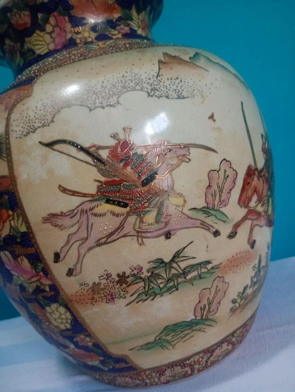 Antigo e único vaso em porcelana japonesa Satsuma  - Foto 3