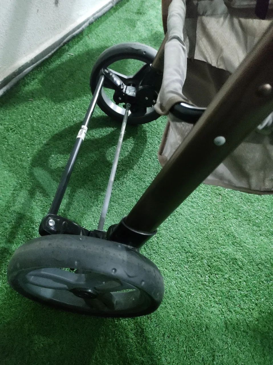 Baby stroller63824086550273122