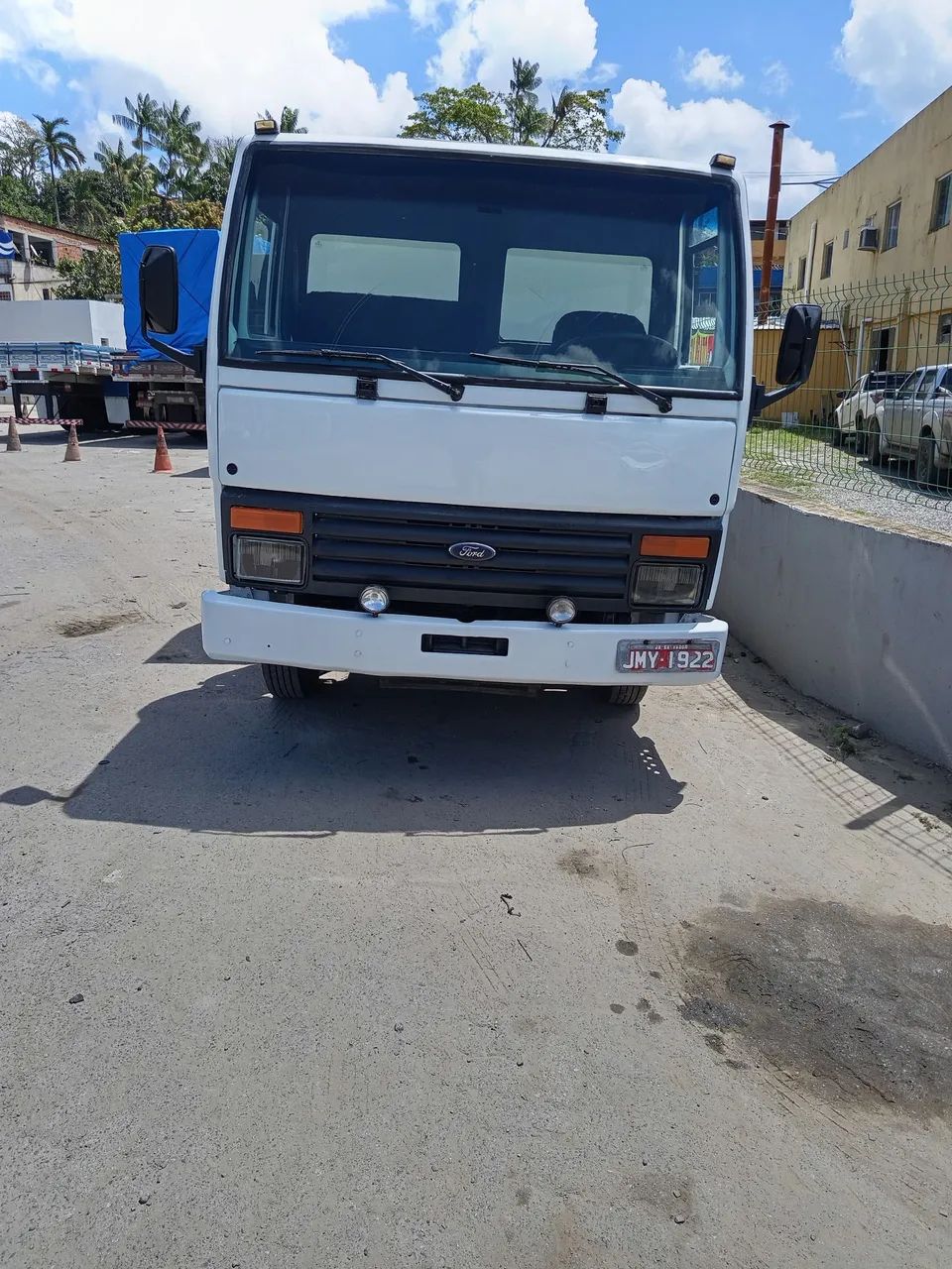 Ford 814 - Foto 2
