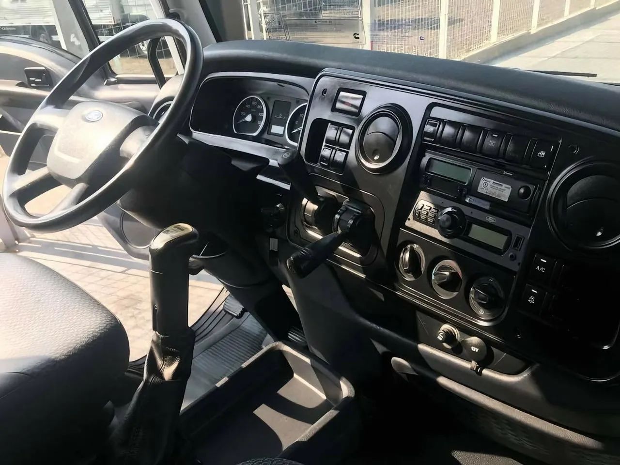 Ford Cargo 2629 6x4 Caçamba ano 2013 - Foto 5